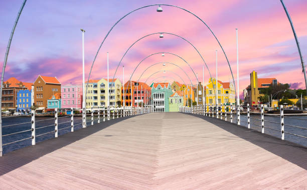 Floating pantoon bridge in Willemstad, Curacao Floating pantoon bridge in Willemstad, Curacao curaçao stock pictures, royalty-free photos & images