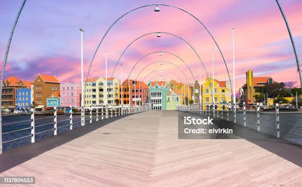 Floating Pantoon Bridge In Willemstad Curacao Stock Photo - Download Image Now - Willemstad, Bridge - Built Structure, House