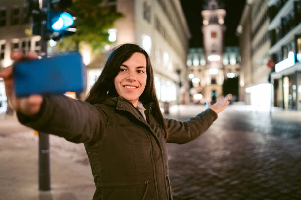 istock Making selfies in Hamburg 1137836696