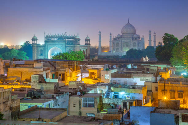 istock Agra town with Taj Mahal at night 1137863058