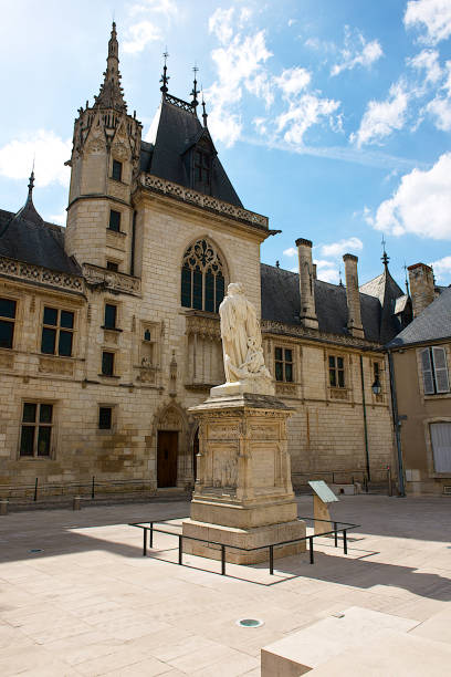 jacques coeur es palace in bourges, frankreich. - cher stock-fotos und bilder