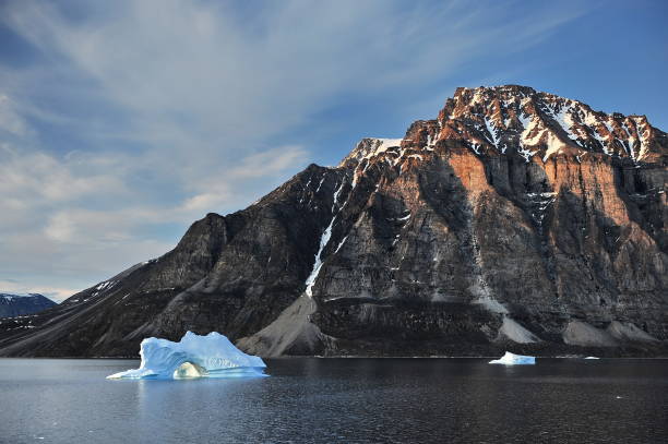 istock Bright polar sun and icebergs. 1137901006