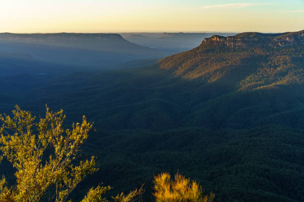 istock sunrise at sublime point, blue mountains, australia 27 1137913648