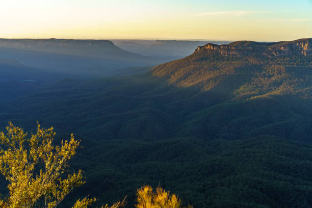 istock sunrise at sublime point, blue mountains, australia 26 1137913704