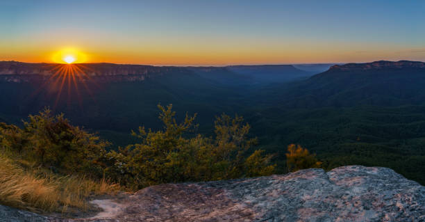 istock romantic sunrise at sublime point, blue mountains, australia 14 1137915026