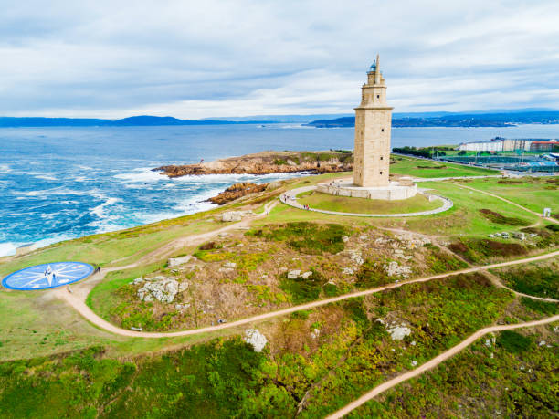 turm von hercules torre in a coruna - turm stock-fotos und bilder