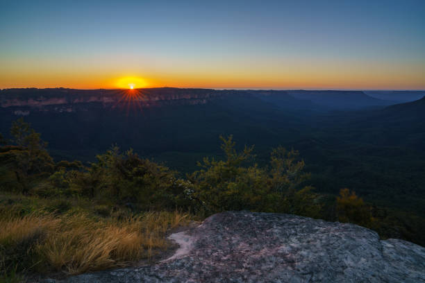 istock romantic sunrise at sublime point, blue mountains, australia 6 1137922304