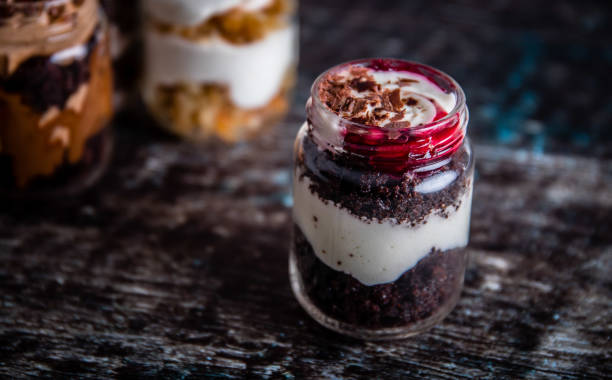 istock CHOCOLATE CAKE WITH CREAM AND RED VELVET 1137938480