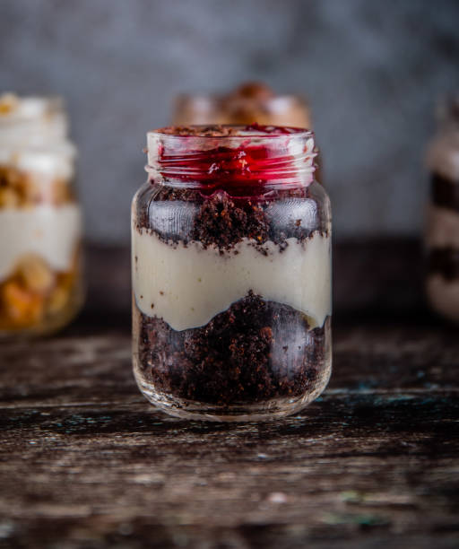 istock CHOCOLATE CAKE WITH CREAM AND RED VELVET 1137938489