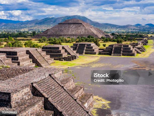 Stunning View Of Teotihuacan Pyramids And Avenue Of The Dead Mexico Stock Photo - Download Image Now