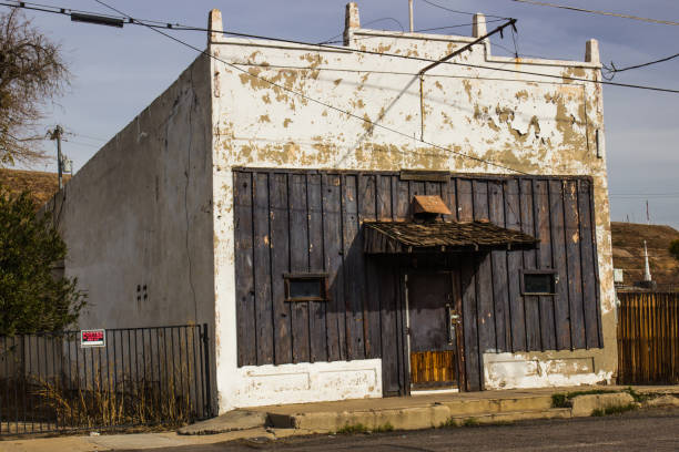 istock Abandoned Commercial Building In Disrepair 1137950102