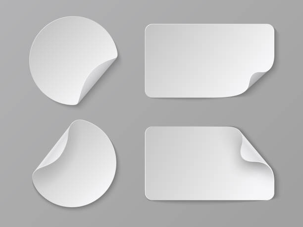 リアルなペーパーステッカー。白い粘着性の円形および長方形の価格の札、ブランクの折るコーナーペーパーモックアップ。ベクトル段ボールラベル - 回転点のイラスト素材／クリップアート素材／マンガ素材／アイコン素材