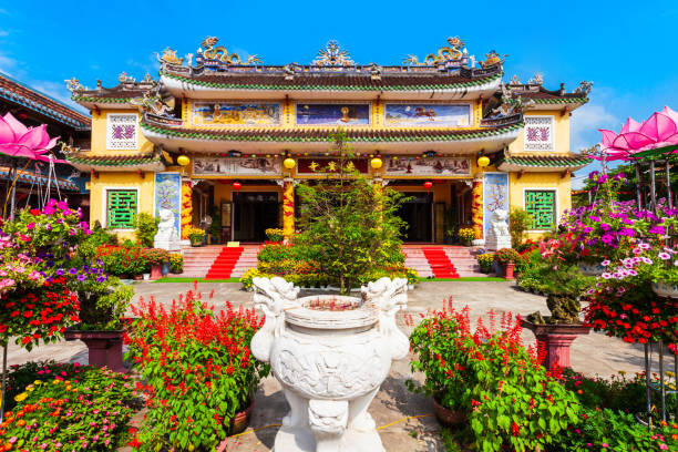 istock Chua Phap Bao Pagoda, Hoi An 1137984316