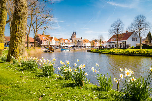 historische stadt sluis, zeelandische region flandern, niederlande - zeeland stock-fotos und bilder