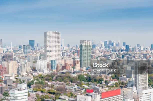 Fotografía Aérea Paisaje Urbano Con Vistas A Tokio Japón Foto de stock y más banco de imágenes de Aire libre