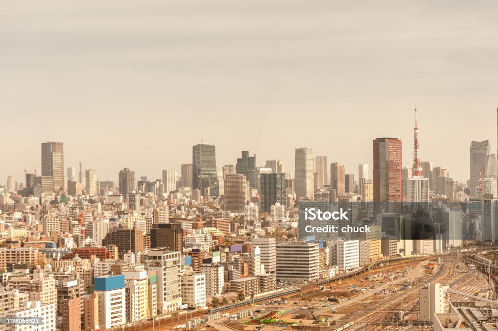 Fotografía aérea, paisaje urbano con vistas a Tokio, Japón - Foto de stock de Aire libre libre de derechos