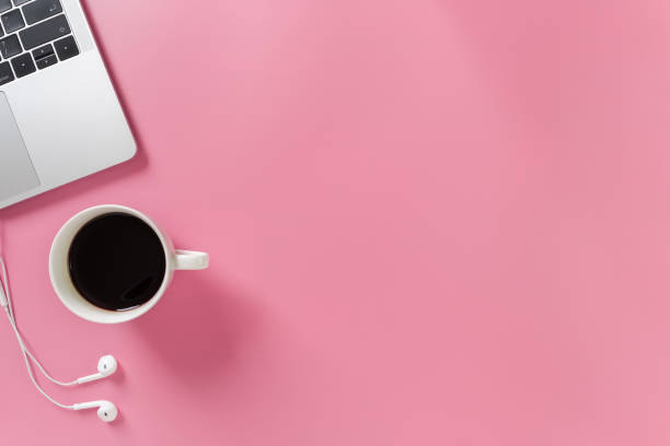 istock Listening to music at work 1138068546