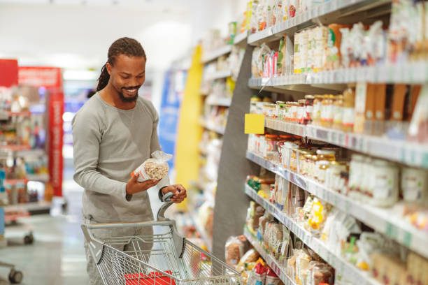Man buying organic rice