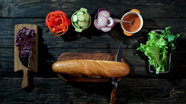Self-making vegan sandwich