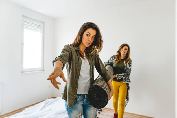 istock Carrying stuff in our new apartment 1138128612