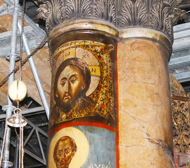 jesucristo en el pilar, la magnífica basílica de la natividad de cristo en belén - christs fotografías e imágenes de stock