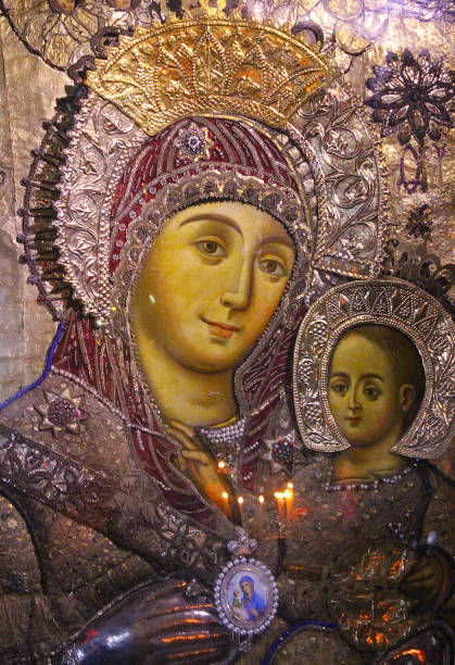 The holy icon of Panagia of Bethlehem in The magnificent Basilica of Christ’s Nativity in Bethlehem The holy icon of Panagia of Bethlehem in The magnificent Basilica of Christ’s Nativity in Bethlehem, Palestine ayia kyriaki chrysopolitissa stock pictures, royalty-free photos & images