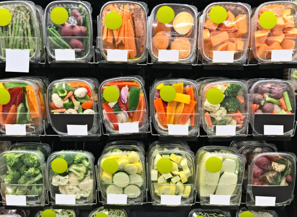 generi alimentari - packaging food plastic package foto e immagini stock