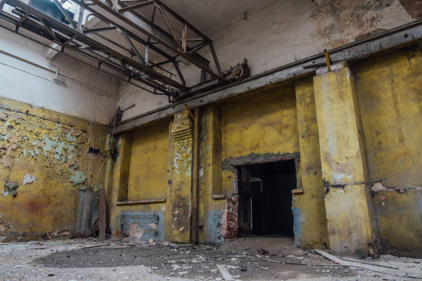 istock Abandoned industrial building with old bridge crane 1138236601