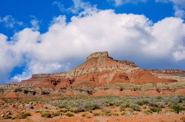 istock Mesa with vibrant sky in souther utah 1138250583