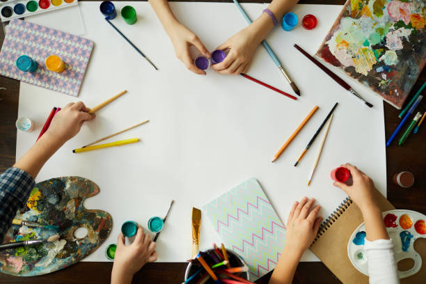 creative kids background - tinta equipamento de arte e artesanato imagens e fotografias de stock