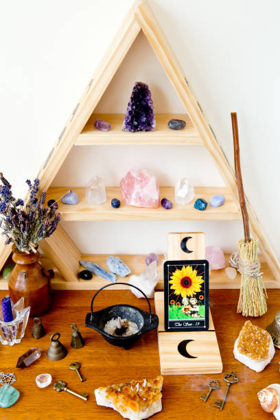 istock The Sun card from the Tarot Major Arcana on witch's altar 1138309340