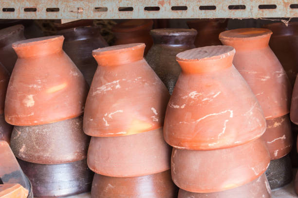 istock Clay mortar placed on the market 1138326666