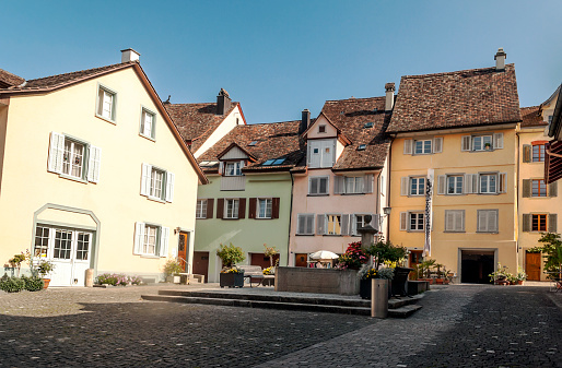 Stein am Rhein is a commune and historical Swiss city of the canton of Schaffhausen, located in the eastern exclave of the canton, on the extreme western shore of Lake Constance. Describe the architecture of the city