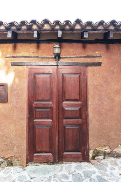 istock old wooden door 1138356603