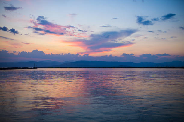 istock Sunrise over the sea 1138366021