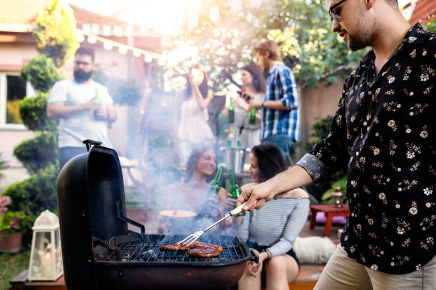 istock Summer party outdoors 1138376887