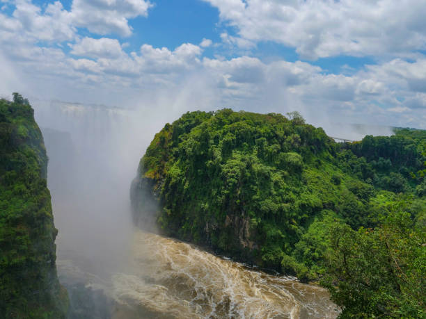 istock Mist of Victoria falls 1138377552