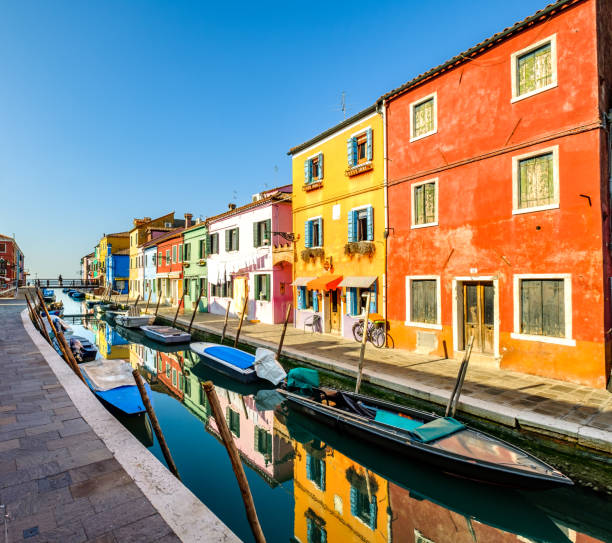 istock burano - famous old town - italy 1138392068