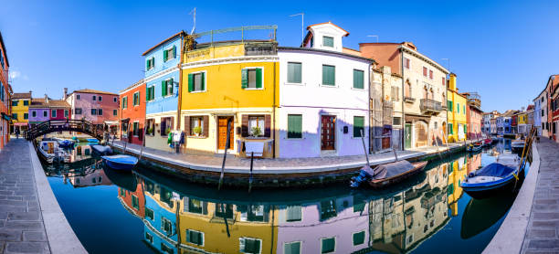 istock burano - famous old town - italy 1138393363