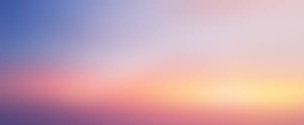 抽象模糊美麗雲日出小時在柔和柔和的色彩色調天堂景觀景觀全景背景與早晨陽光, 春夏季節的概念 - 早晨 圖片 個照片及圖片檔