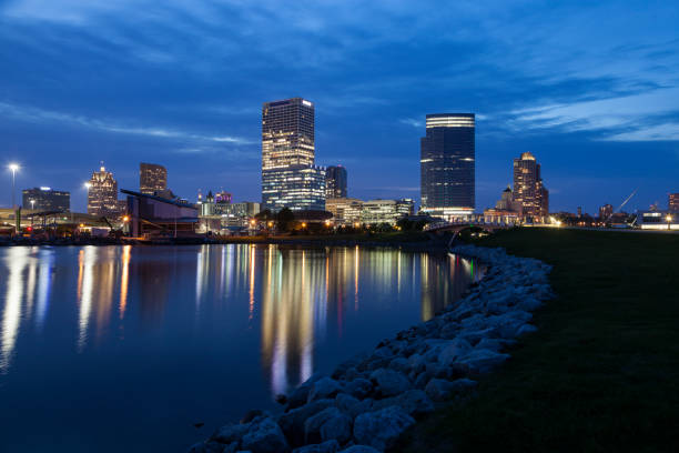istock Panorama of Milwaukee at night 1138459377