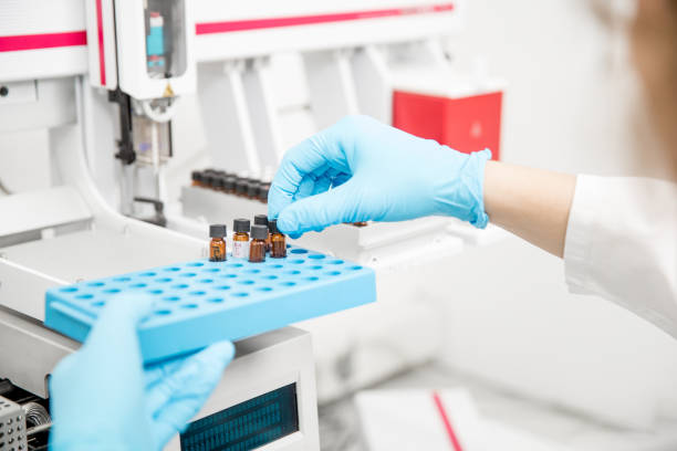 istock Researcher Putting Vials Into the Autosampler Holder – Gas Chromatography 1138469832