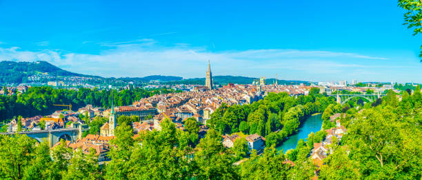 Aerial view of Bern dominated by Münster cathedral and Bundeshaus, Switzerland Aerial view of Bern dominated by Münster cathedral and Bundeshaus, Switzerland bonn germany stock pictures, royalty-free photos & images