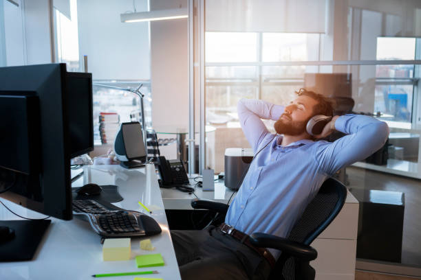 istock Young business man working at the office 1138598965