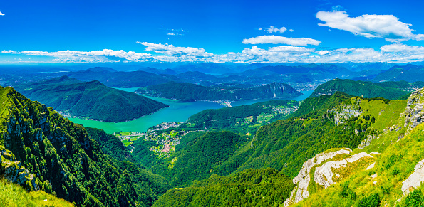 Vista aérea del lago de Lugano desde Monte generoso, Suiza photo