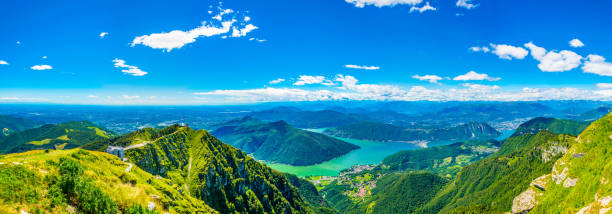 widok z lotu ptaka na jezioro lugano z monte generoso, szwajcaria - ticino canton obrazy zdjęcia i obrazy z banku zdjęć