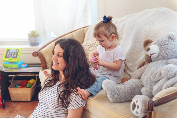 istock Mother and daughter spending a week-end morning together 1138613596