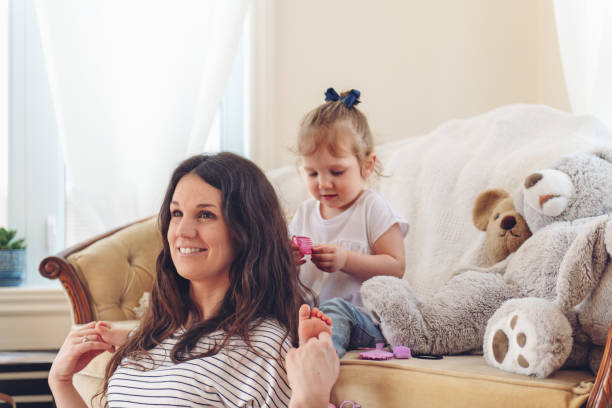 istock Mother and daughter spending a week-end morning together 1138613697