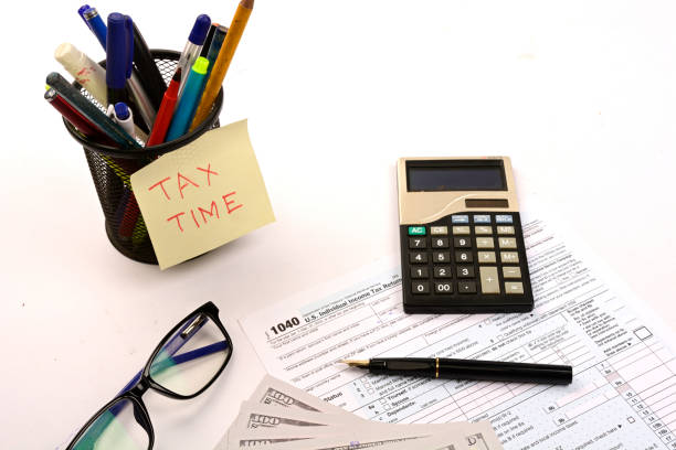 istock Fill Up 1040 US tax form 1138623139