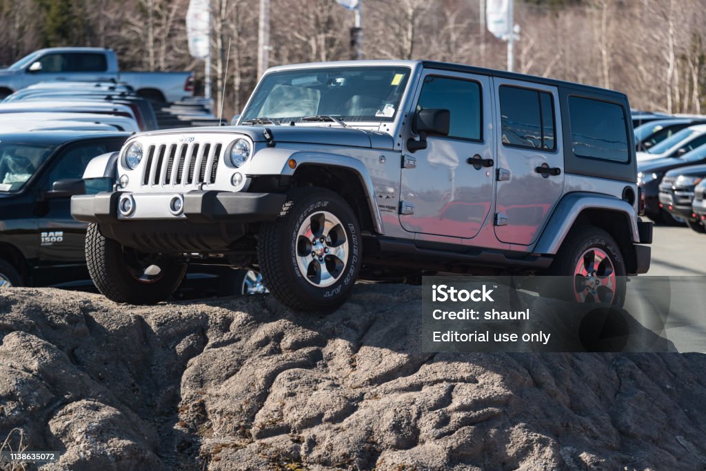 Jeep Wrangler Stock Photo - Download Image Now - 4x4, Jeep Wrangler, 2019 -  iStock